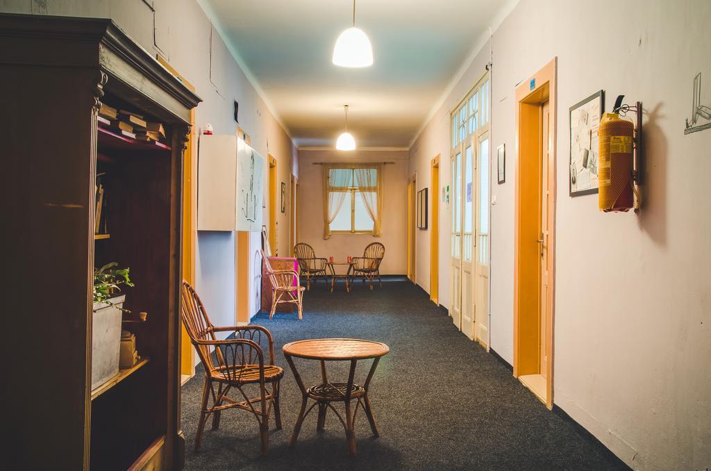 Hostel Dakura Prague Exterior photo
