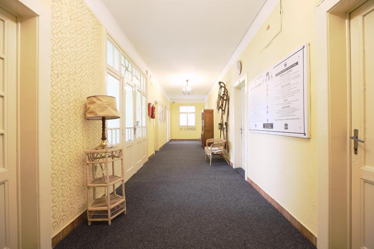 Hostel Dakura Prague Exterior photo