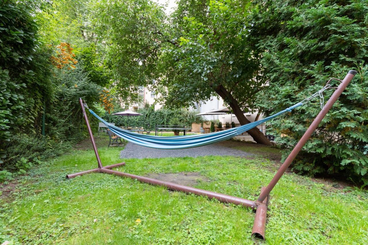 Hostel Dakura Prague Exterior photo